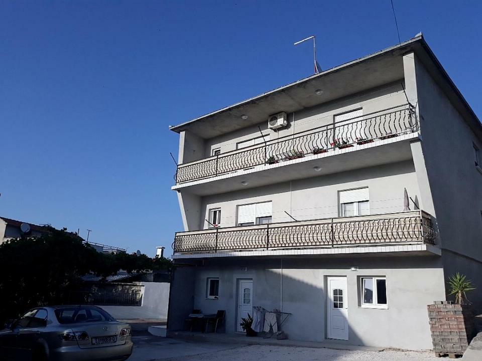 Apartment Karlo Antonio Trogir