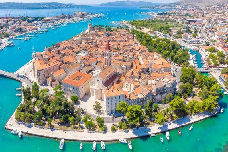 Karlo Antonio Apartment Trogir